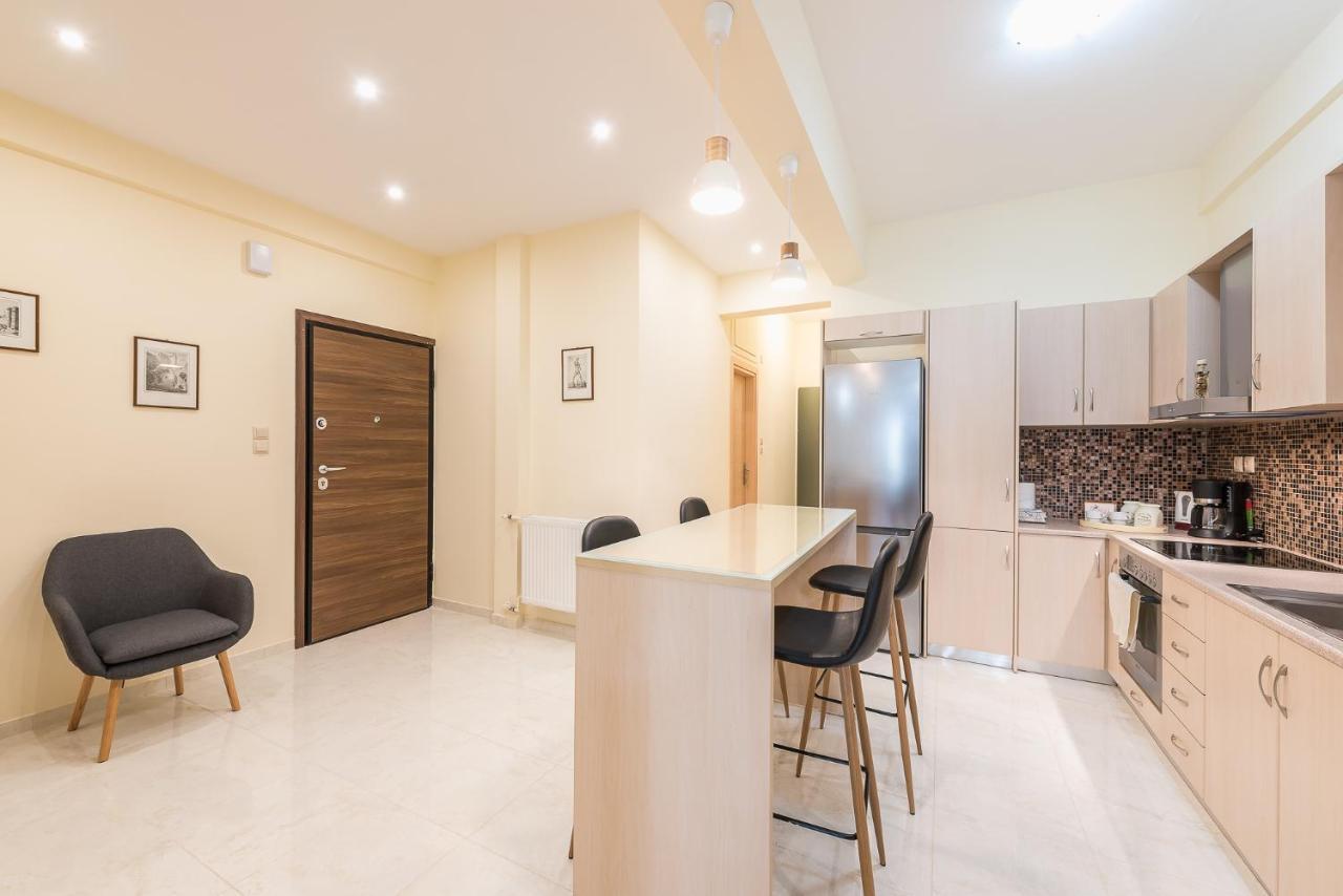 Elegant Home In Quiet Street By Cloudkeys Athens Exterior photo